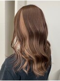 インナーカラー/デザインカラー/ピンクヘア/細めハイライト