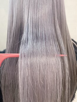 【東梅田駅3分/大阪駅8分】Sun.ny 梅田の酸性ストレートはブリーチ毛などハイダメージの方も施術可能◎