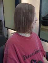 トラント ミル(TRENTEMILLE) ピンクベージュカラー×切りっぱなしボブ