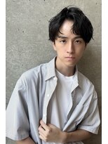 ファム(FAM)&nbsp;シャドウパーマ　ルーズパーマ　センターパート　中目黒　恵比寿