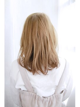 シュシュット(chouchoute) 吉祥寺3分/モード3Dカラージグザグバング美髪ミニマムボブ/065