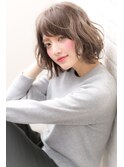 イメチェンフォギーベージュ耳かけ毛先パーマ厚めバング