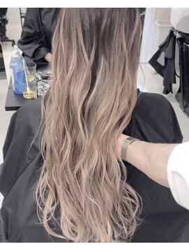 アライブ キチジョウジ(ALIVE Kichijoji) エアータッチバレイヤージュカラーグレージュエアリーミディ