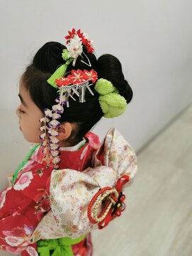 クオーター(QUARTER) 七五三 7歳日本髪
