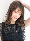 外ハネボブモテ髪ペールベージュ美髪大人可愛いこなれミディ