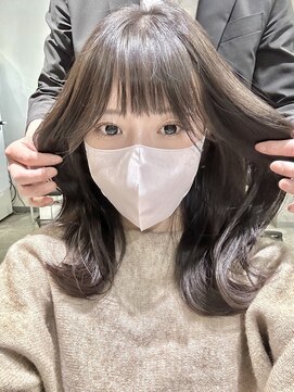 アンダーバーホワイト(_WHITE) 大人かわいいミディアムヘア　TOKIOトリートメント