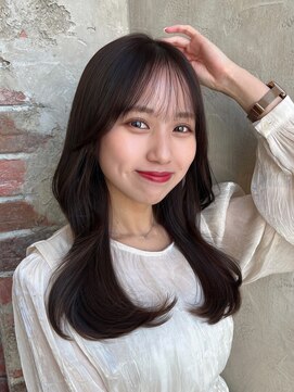 アフロート ルヴア(AFLOAT RUVUA) ＊20代30代40代◎大人かわいいレイヤーカット小顔シースルー前髪