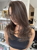 ヨロ 小岩(YOLO) ハイライトショートヘアダブルカラーイルミナカラーオージュア