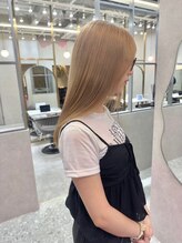 《*艶感がありつつ、ナチュラルなストレート*》縮毛矯正をかけたと思わせないほどの自然仕上がりが◎[大名]