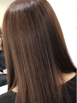 ヘアーブティックミレイ(MIREI)の写真/自然なストレートで周りと差がつく♪思わず触れたくなるような質感に感動。ナチュラルなサラ艶髪へ。