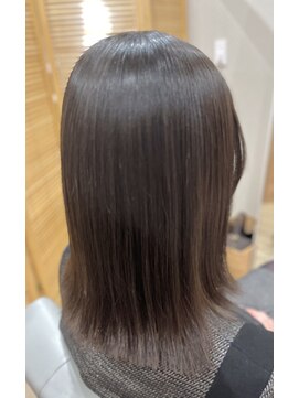 ミニマル(MINIMAL) 極上ツヤ髪ストレート＋美髪トリートメント＋カット