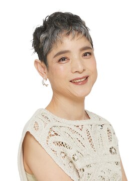 ハッピーワークス(Happy Works) 分け目が気になる方に◎トップがふんわりショートスタイル