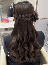 ヘアセットアリエス(aries) ハーフアップサイドお団子
