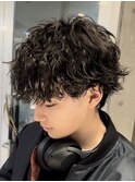 メンズラフセンターパート波巻きスパイラルパーママッシュウルフ