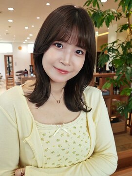 エムスラッシュ アヴェダ 自由が丘(M.SLASH AVEDA) 大人可愛い/ラウンドバング/外ハネ/くびれミディアム/自由が丘