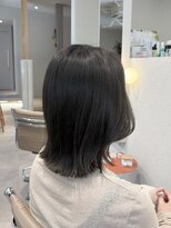 エンノア 池袋(ENNOA) 透明感抜群の暗めオリーブ♪