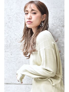 メーヴェ(Mowen) mowen×バレイヤージュ×透明感カラー×ゆるふわロング