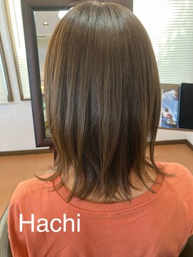 ハチ(Hachi) ミディアムストレート