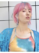 フイ(HUI)&nbsp;くびレイヤーエモージュ斜めバングハイトーン似合わせカットボブ