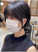 ショートボブ/暗髪/前髪