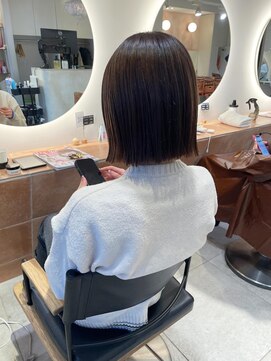 キャンバス バイ ネオリーブ 横浜西口(Canvas by neo.) 切りっぱなしボブ ラインボブ ぱつっとボブ sn