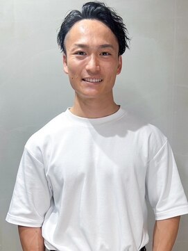 リオン 赤坂(RE:ON) かき上げアップバングツーブロック