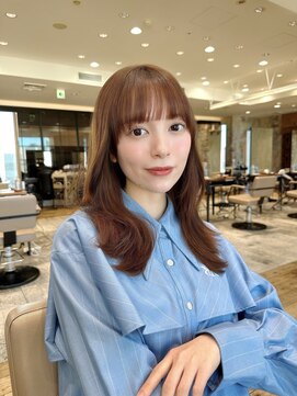 アフロート ルヴア(AFLOAT RUVUA) ◎大人綺麗なスタイル　顔まわりカット　セミロング　ロング