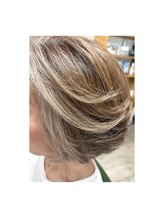 ブローチ ヘア(brooCH hair) 白髪ぼかし