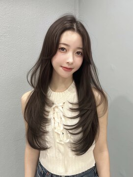 ボタン シブヤ(VOTAN SHIBUYA) オリーブブラウン/レイヤーカット/透明感カラー/韓国ヘア