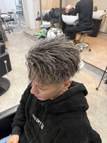 イーラ アメ村店(era) メンズパーマホワイトメッシュツイストリバースアップバング