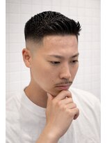 ゼロスバーバー(0's BARBER SHOP)&nbsp;アイロンパーマ/スキンフェード/バーバースタイル/ビジネス短髪