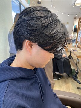 リーナ ビューティガーデン(LiNA BeautyGarden) メンズショート　フェザーパーマ