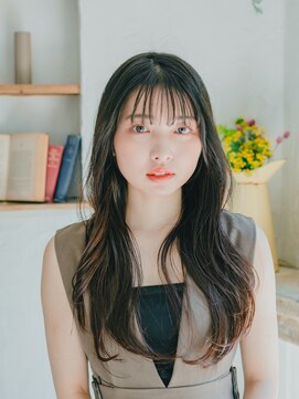 シンシ(Cinci) ゆるっと大人っぽ韓国風スタイル