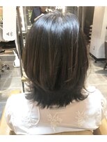 誰でも簡単に外ハネができるスタイル