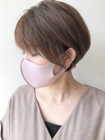 【morio 原宿】丸みショートボブ前髪あり耳かけ