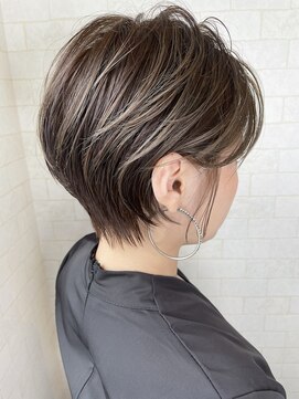 アルマヘア(Alma hair) マッシュショート×ハイライト