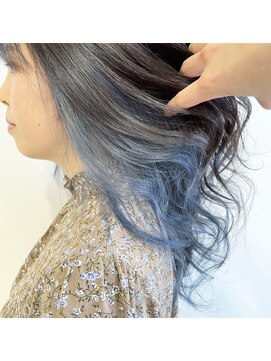 エモーション(emotion) インナーカラー　ブルー