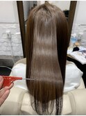 黒髪ロングストレートグレーベージュエギョモリオン眉ショート