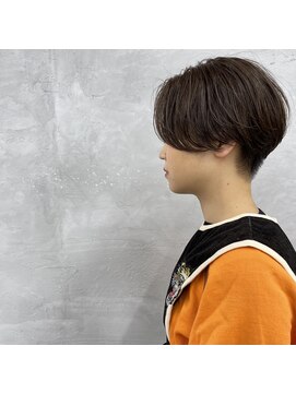 エモ(emo.) 刈り上げハンサムショート