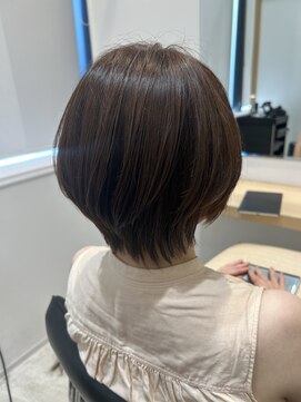 トッカ 中目黒店(tocca) 丸みショートボブ