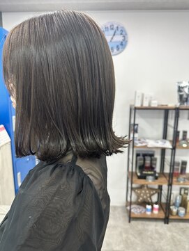 ノイ(Noy) 切りっぱなしボブ×グレージュ