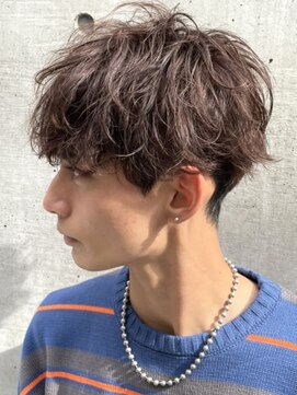 リット バイ フィフス 天文館店(Lit. by fifth) 波巻きパーマメンズマッシュセンターパートツイストスパイラル