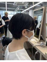 サロンドジョー(salon de joe)&nbsp;【井上】ショートボブばっさりカットが顔まわりレイヤーボブ小顔
