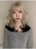 ホワイトベージュからブラックの裾カラー(ブリーチ1～2回)