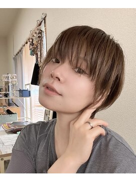 トータルヘアサロンカマダ レイヤーショートボブ