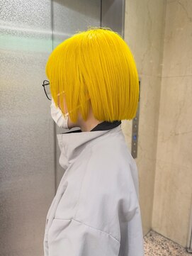 原色イエロー/ビビッドイエロー/ケアブリーチ/ボブカット