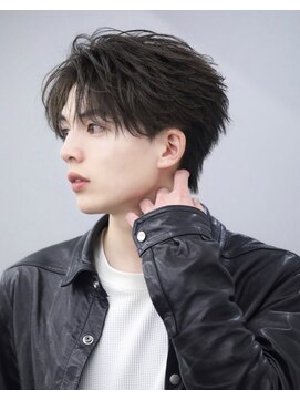 アストラ(ASTRA) MEN’S HAIR/波巻きツイストスパイラル/リバースセンターパート