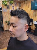 フェードカット アップバング ソフモヒ