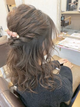 ジーナ 博多(Zina) ハーフアップ