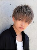 無造作スクリューショート 王道プラチナベージュミニウルフ